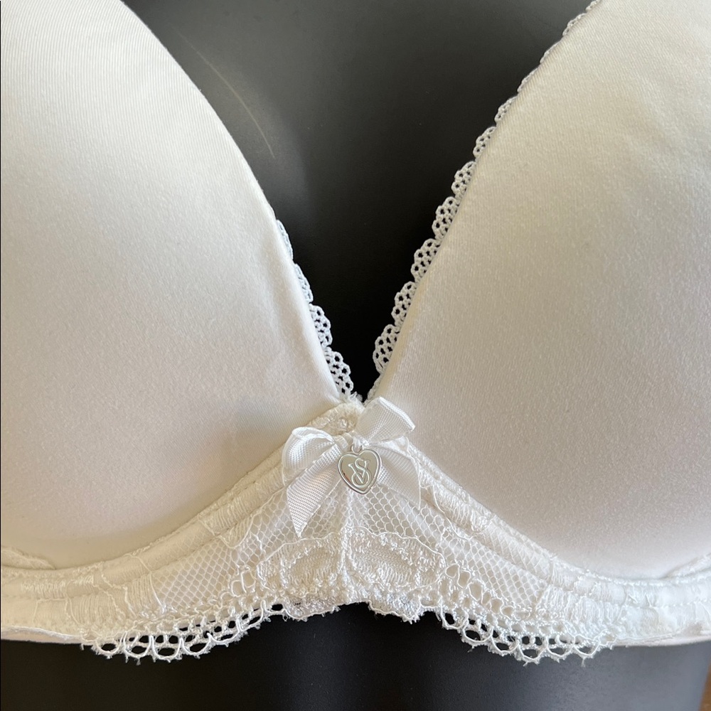 Victoria’s Secret wireless bra - Picture 10 of 10